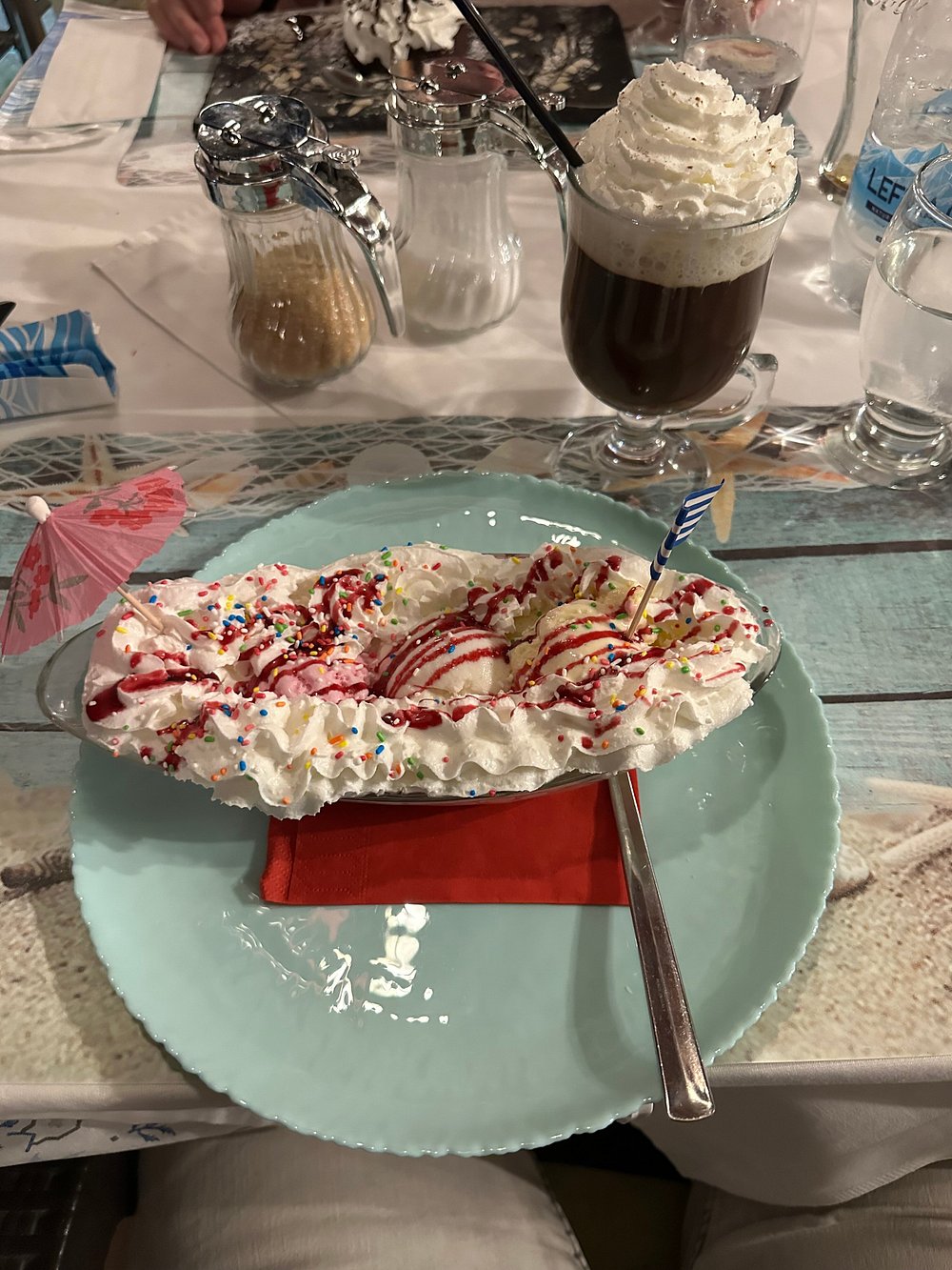 Επιδόρπιο banana split